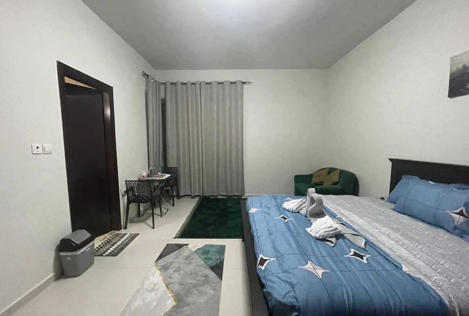 Apartment Near The Beach In Khalidiya New Location