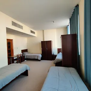 بيت شباب Oasis, أبو ظبي
