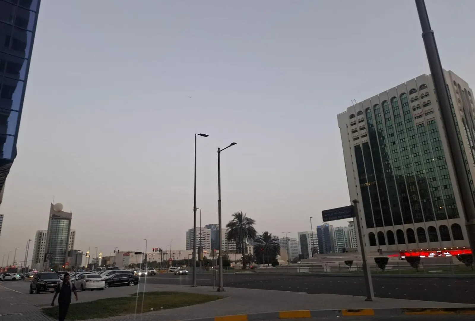 Apartment Near The Beach In Khalidiya New Location Abu Dhabi 0*,